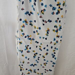 Kate & Mallory White Floral Cropped Pants